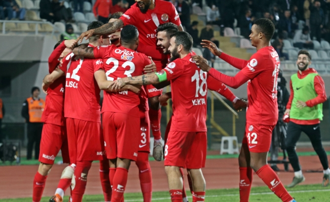 Antalyaspor deplasmanda gülüyor