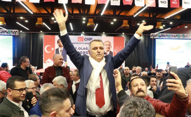 CHP'de yeni İl Başkanı Bayar oldu