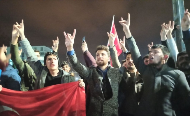 Cumhuriyet Üniversitesinde askerimize saldırı protesto edildi