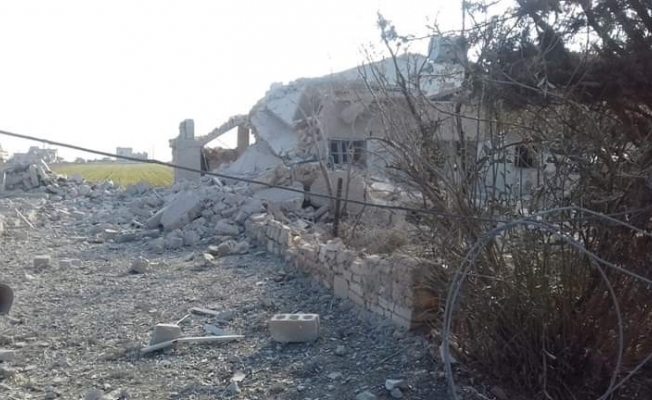 Esad rejimi Atarib ilçesini vurdu: 2 ölü, 5 yaralı