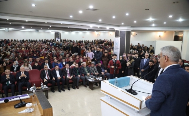 ‘Hikayelerle Anadolu İrfanı’ konferansı ilgi gördü