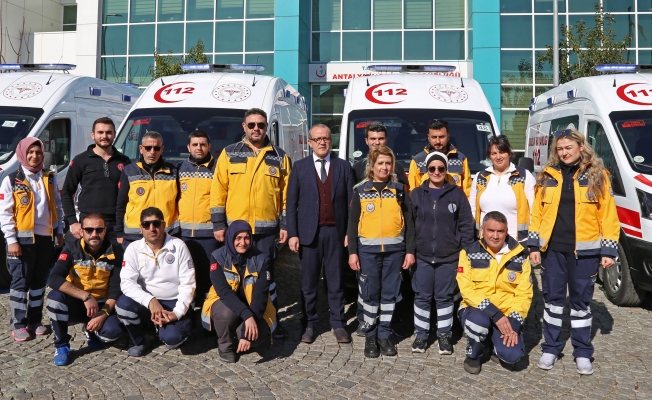 Sağlık Bakanlığından Antalya'ya 5 yeni ambulans