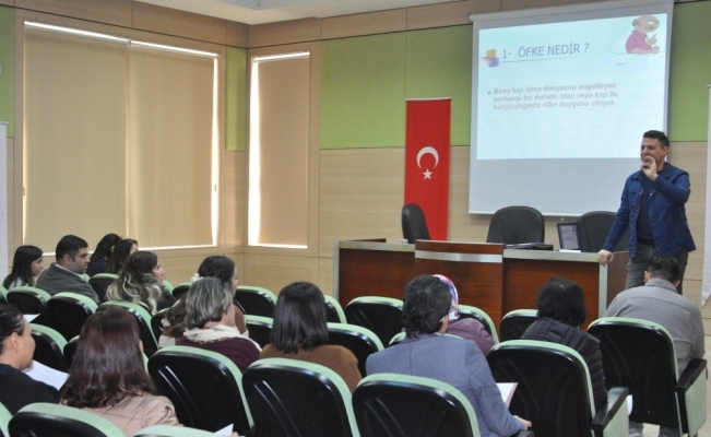 Tarsus Belediyesi personeline ‘Öfke Kontrolü ve İş Hayatında İletişim’ eğitimi verildi