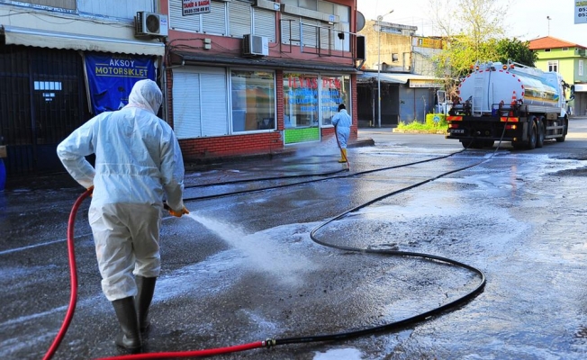 Alanya Belediyesi dezenfekte çalışmalarına devam ediyor