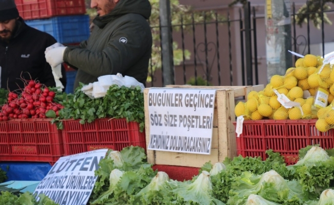 Bolu’da, pazar esnafından korona virüsü tedbiri