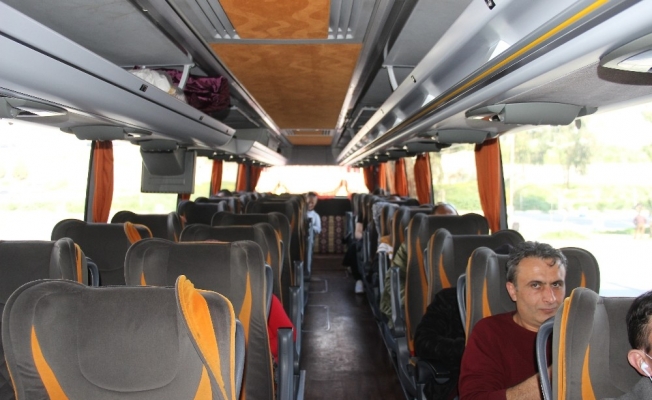 İzmir Otogarı’nda otobüsler yarı dolu yola çıktı