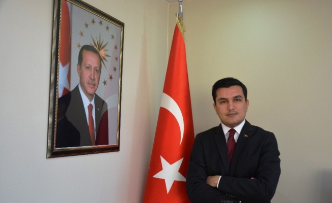 23 Nisan doğumluların pastaları kaymakamdan