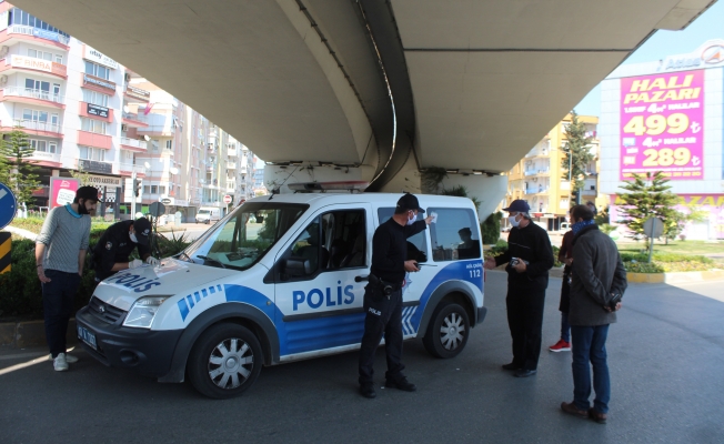 Antalya'da sokağa çıkan 955 kişiye idari işlem