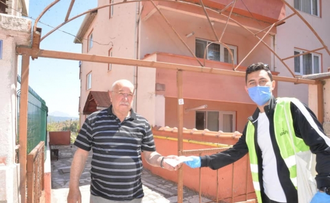 Bilecik’te evlere 220 bine yakın maske dağıtıldı