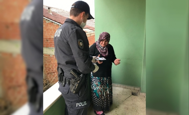 Boyabat’ta polis ekipleri vatandaşlar için seferber oldu