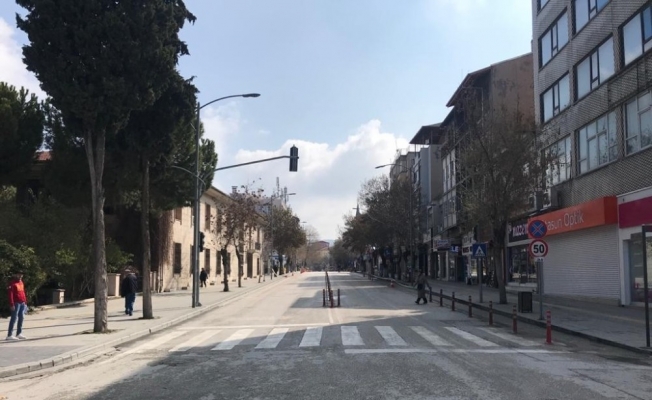 Burdur’da ana caddelerde park ve duraklama yasaklandı