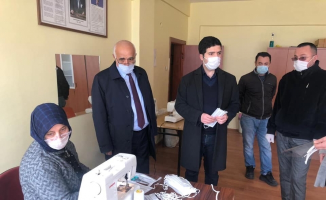 Çıldır Belediyesi maske üretimine başladı