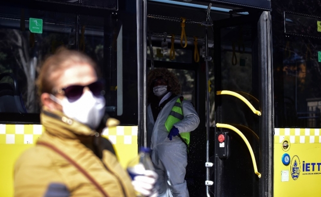 İstanbul’da toplu taşıma araçlarında dezenfekte çalışmaları devam ediyor