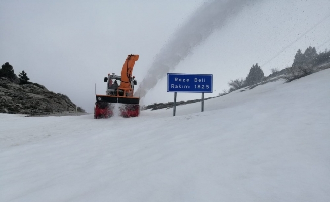 Kardan kapanan Seydişehir-Derebucak yolu trafiğe açıldı
