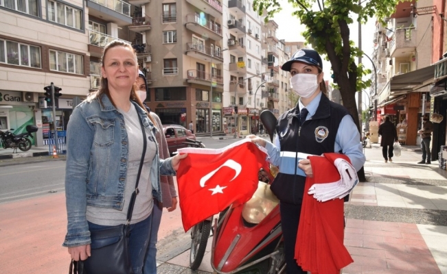 Manisa bayraklarla donatılıyor