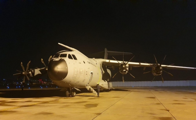 MSB: "İspanya ve İtalya’ya yardım malzemesi götüren uçak iniş yaptı”
