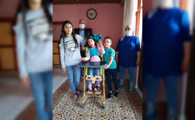 Serebral palsy hastası 9 yaşındaki çocuk artık oturabiliyor