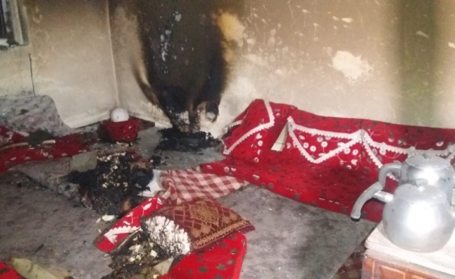 Sobadan çıkan yangın 4 kişilik aileyi evsiz bıraktı