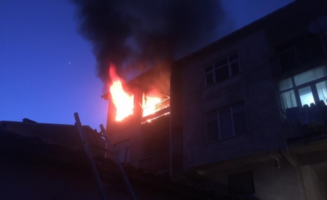 Televizyon patlayınca ev alev alev yandı