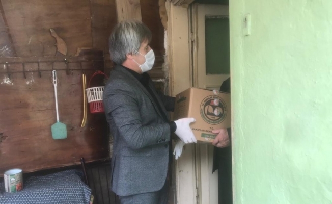 Vakıflardan, Ramazan ayı öncesi kuru gıda yardımı