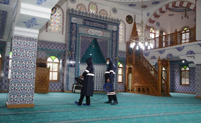 Akdeniz’de cuma namazı kılınacak 7 camide hazırlıklar sürüyor