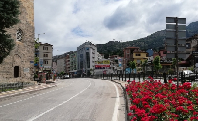 Amasyalılar yasağa uydu, sokaklar boş kaldı