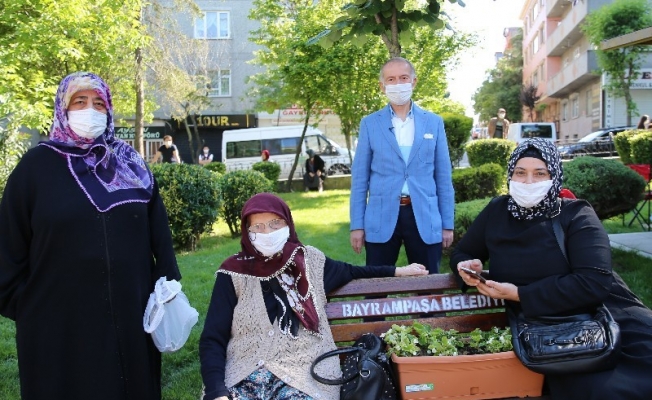 Başkan Aydıner, 65 yaş üstü vatandaşlarla bayramlaştı