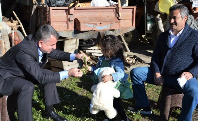 Başkan Özdemir‘den şehit kızına doğum günü sürprizi