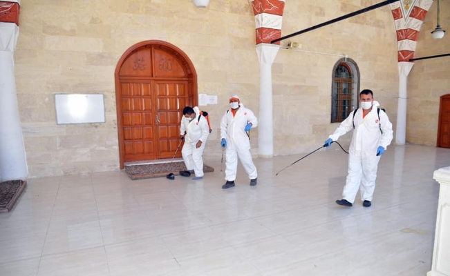 Çukurova’da camiler dezenfekte edildi