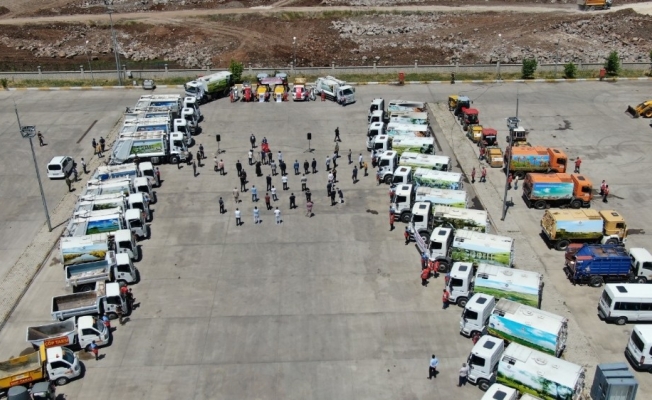 Diyarbakır Büyükşehir Belediyesi temizlik araç filosunu genişletti