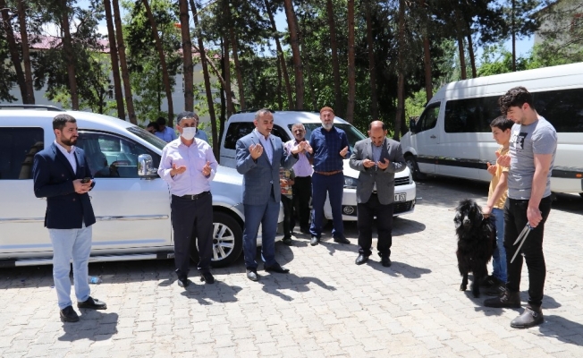 Hizan’da cuma namazı eda edildi