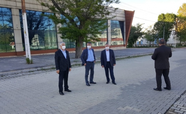 Tatvan’da namaz kılınacak alanlarda son hazırlık