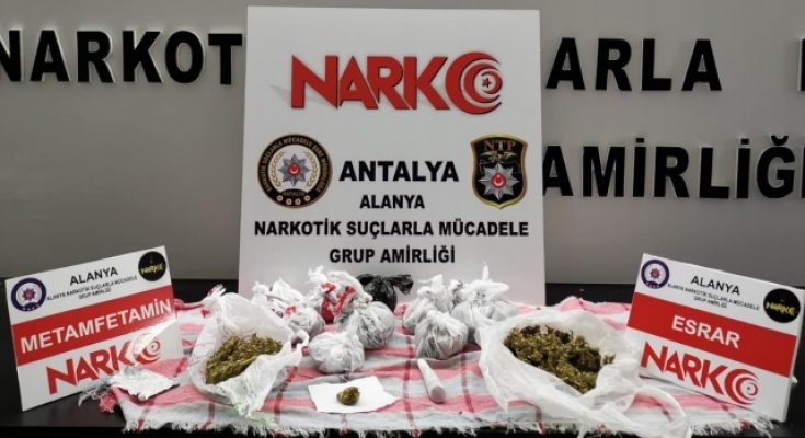 Alanya’da uyuşturucu tacirleri polisten kaçamadı!
