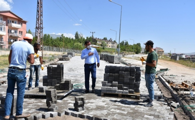 Başkan Geylani: “Tatvan’ı şantiye alanına çevirdik”