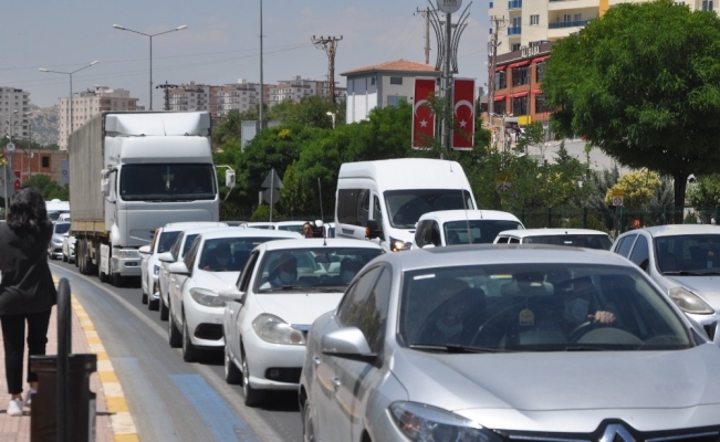 Mardin’de YKS sonrası trafik yoğunluğu