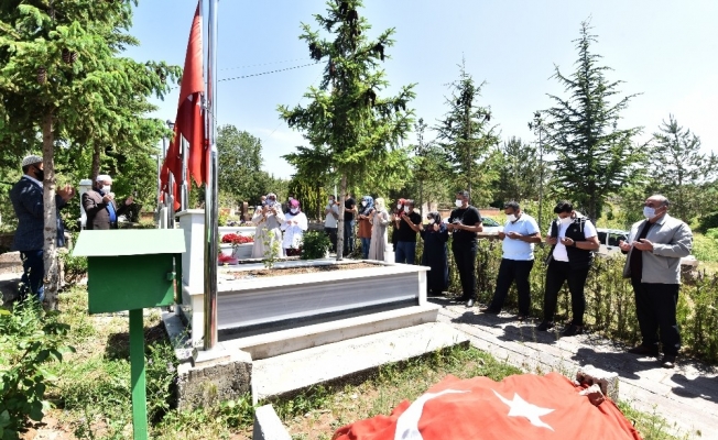 Şehit Mesut Ardıç, şehadetinin 4’üncü yılında kabri başında anıldı