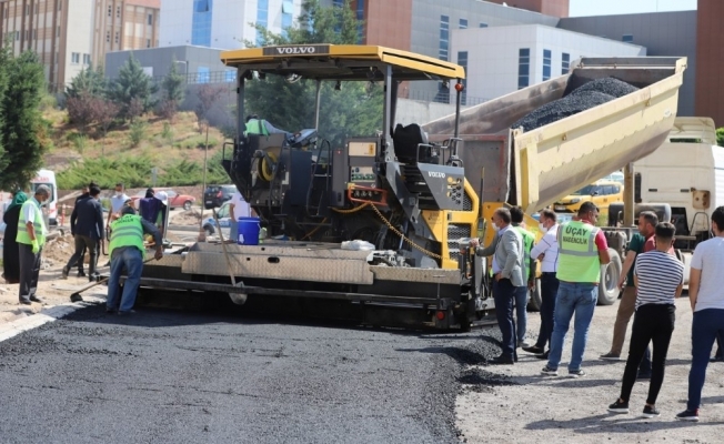 Şifa meydanı ve Devlet Hastanesi çevresinde asfalt serimine başlandı