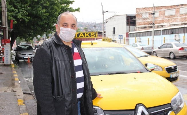 Taksiciden örnek davranış: Aracında unutulan 60 bin lirayı sahibine teslim etti