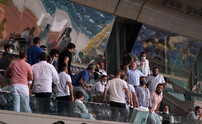 Başakşehir - Denizlispor maçında gerginlik