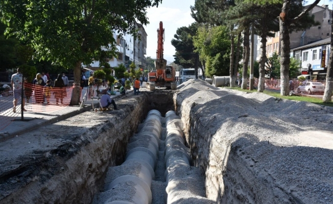 Cumhuriyet Caddesi tek yön altyapı çalışması yüzde 83 tamamlandı