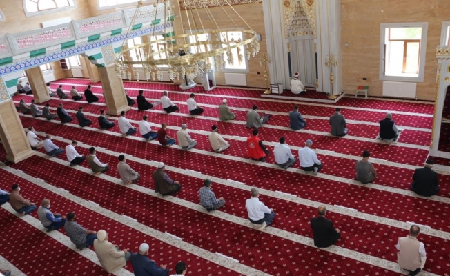 Hizan’da 15 Temmuz Şehitleri için Mevlit okutuldu