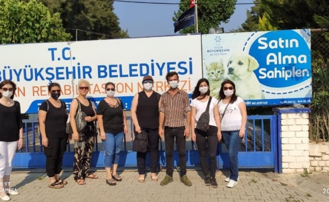 İYİ Partili yöneticilerden Sokak Hayvanları Rehabilitasyon Merkezi’ne ziyaret