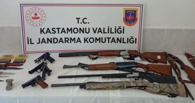 Kastamonu’da silah kaçakçılarına operasyon: 9 gözaltı