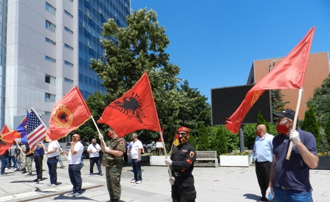 Kosova’da gazilerden Lahey’deki mahkemeye tepki: "İddianame kabul edilemez"