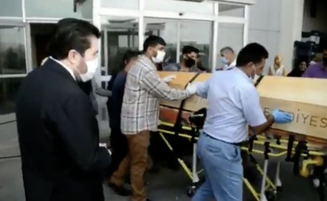 Suriyeli kadının cenazesi, Ağrı Belediyesine ait cenaze aracı ile vatanına gönderildi