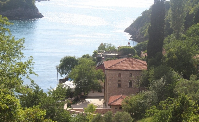 Tarihi camide 15 yıl sonra namaz kılınmaya başlandı