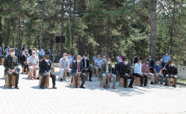 Tosya’da 15 Temmuz etkinlikleri şehitlik ziyareti ile başladı