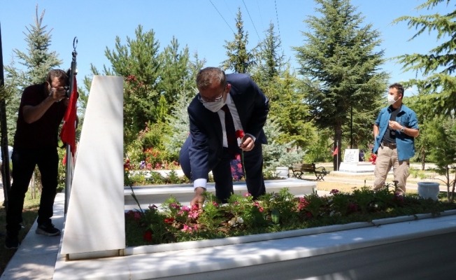 Yozgat’ta Kurban Bayramı arefesinde şehitlik ziyaret edildi