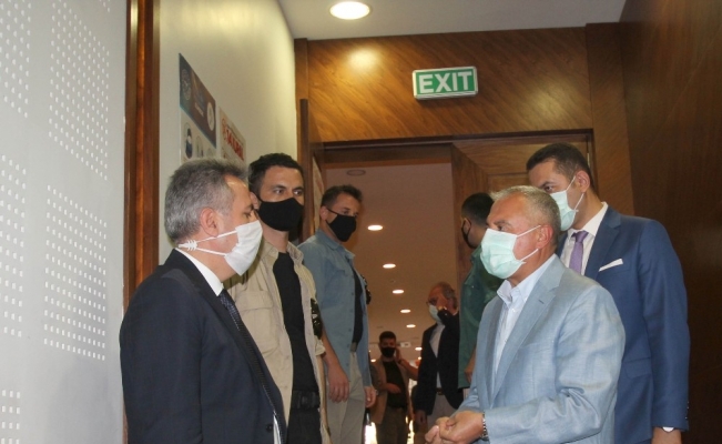 Adana Valisi Elban, Adana OSB’de incelemelerde bulundu
