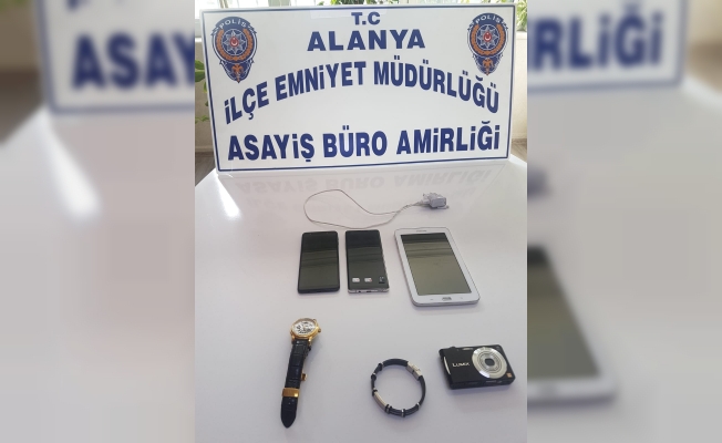 Alanya'da elektronik hırsızı yakalandı
